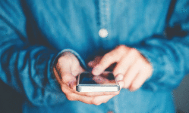 Jak zalogować się do Facebooka i korzystać z niego? Przewodnik dla początkujących